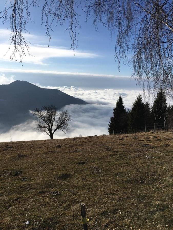 Mirabilia Bed & Breakfast Adrara San Rocco ภายนอก รูปภาพ