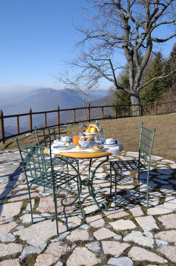 Mirabilia Bed & Breakfast Adrara San Rocco ภายนอก รูปภาพ