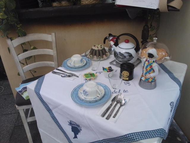 Mirabilia Bed & Breakfast Adrara San Rocco ภายนอก รูปภาพ